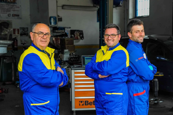 Immagine del team dell'autofficina Ivone